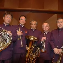上野の森ブラス