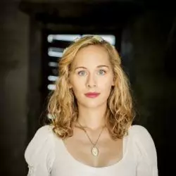 Anna Lucia Richter