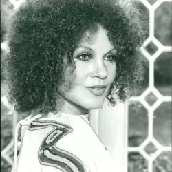 Cleo Laine