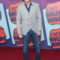 Cole Swindell