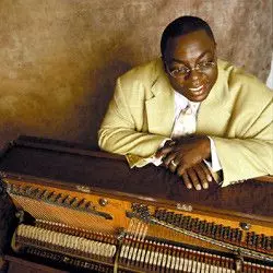 Cyrus Chestnut