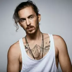Dennis Lloyd