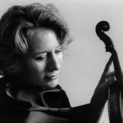 Elizabeth Wallfisch
