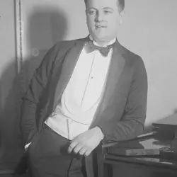 Gene Austin
