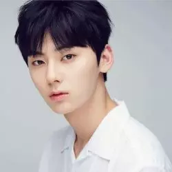 Hwang Min Hyun