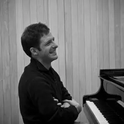 Ivo Neame