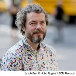 Jakob Bro