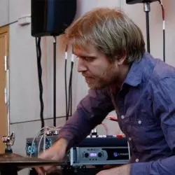 Jon Fält