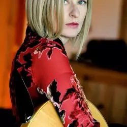 Julia Fordham