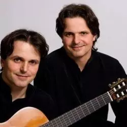 Katona Twins