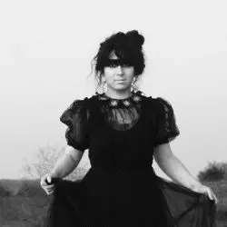 Laura Cahen