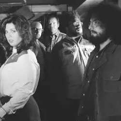 Laura Llorens and The Shadows Of Love