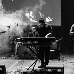 Los Aggrotones