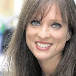 Lynda Lemay