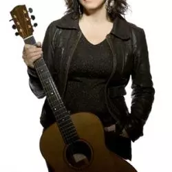 Lynn Miles