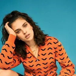 Mae Muller
