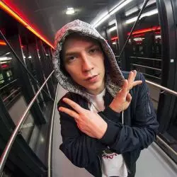 Maniak