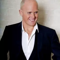 Nicky Spence