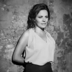 Rachel Tucker