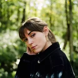 Sasha Sloan