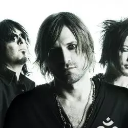 Sixx:A.M.