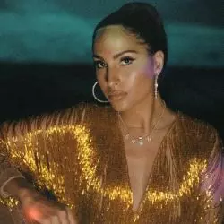 Snoh Aalegra