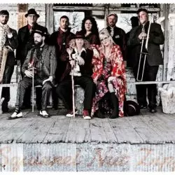 Squirrel Nut Zippers
