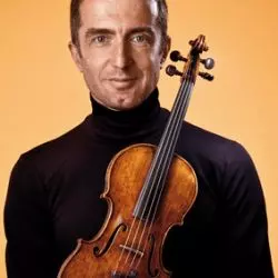 Tedi Papavrami
