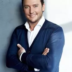 Tino Martin