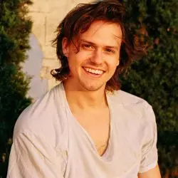 Whitmer Thomas