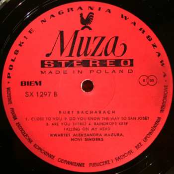 LP Novi Singers: Bacharach