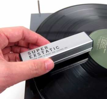 Audiotechnica Analogis 6086 Brush 2 - kartáček na LP karbonový a samet