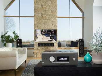 Audiotechnica ARCAM HDA AVR5
