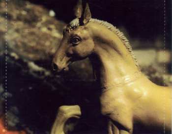 CD Avril: That Horse Must Be Starving