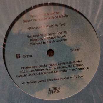 LP Badge Époque Ensemble: Nature, Man & Woman