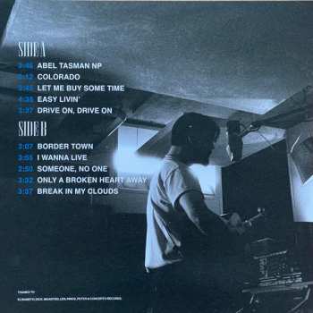 LP Bernard Hering: Out Of Thin Air
