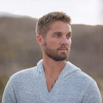 CD Brett Young: Weekends Look A Little Different These Days