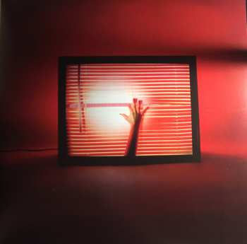 LP Chvrches: Screen Violence