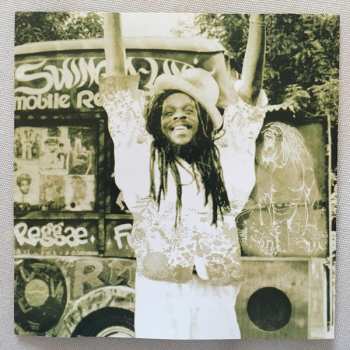 CD Dennis Brown: Love Is So True