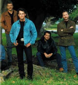 CD Diamond Rio: IV (Four)