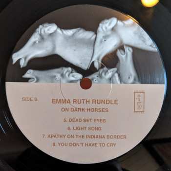 LP Emma Ruth Rundle: On Dark Horses