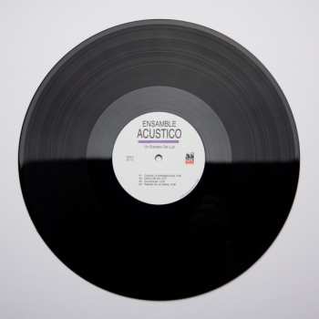 LP Ensamble Acustico: Un Exceso de Luz