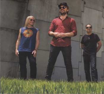 CD Flying Colors: Second Nature LTD | DIGI