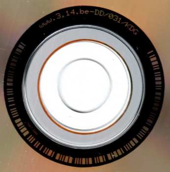 CD HT Roberts: Fingernail Moon