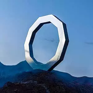 Hybrid Minds: Tides