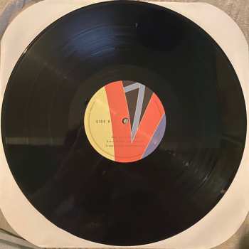 2LP Iggy Azalea: Reclassified