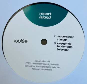 2LP Isolée: Resort Island