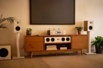 Audiotechnica Jbl Stage 200p - Aktivní Subwoofer, 10", 150 W Rms - Bílá