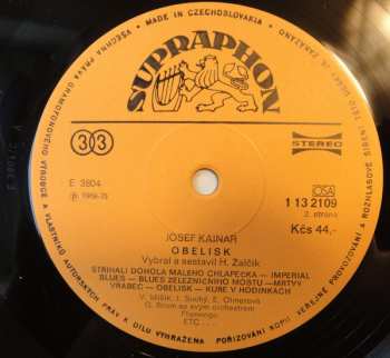 LP Josef Kainar: Obelisk
