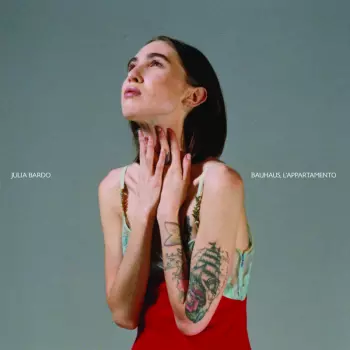 Julia Bardo: Bauhaus, L'Appartamento